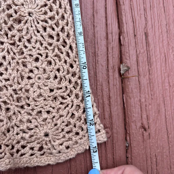Boho crochet knit top size xs/s lightweight tan colored - Image 8