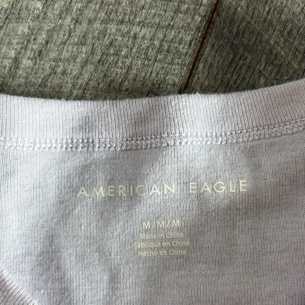 American Eagle Size Medium Light Purple Mushroom Crop Top - Image 4