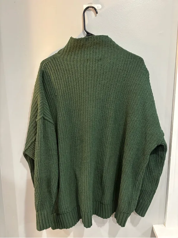 Aerie Chenille Feels Sweater Mock Neck Oversized Medium Cozy Warm Ribbed - Image 4