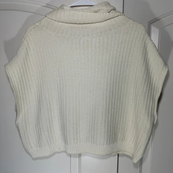 Free People Keep It Simple‎ Cowl Neck Sweater Vest Cream Chunky Knit Crop Small - Image 4