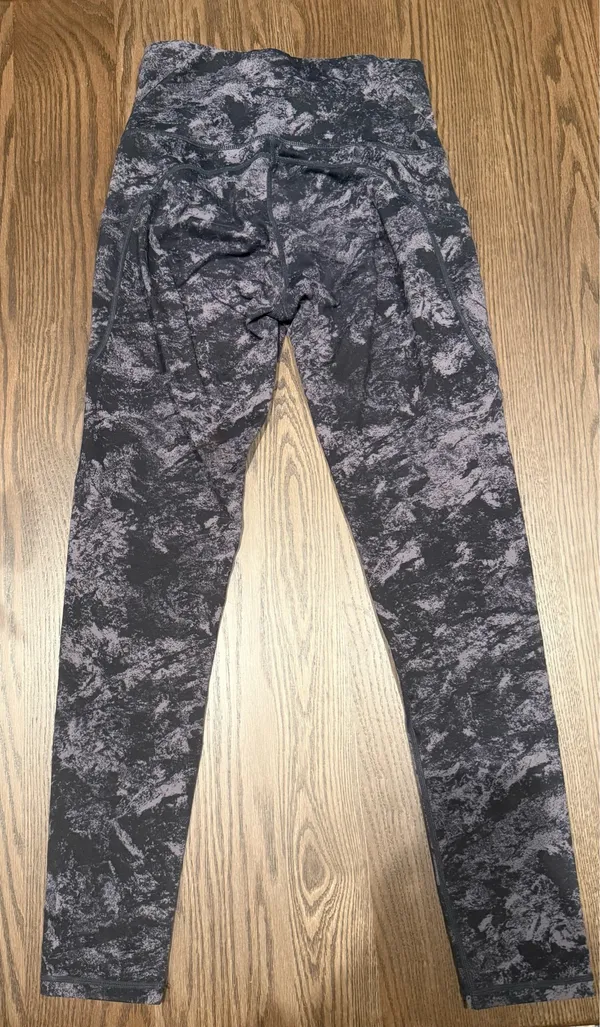 The Gym People Amazon Leggings - Image 2