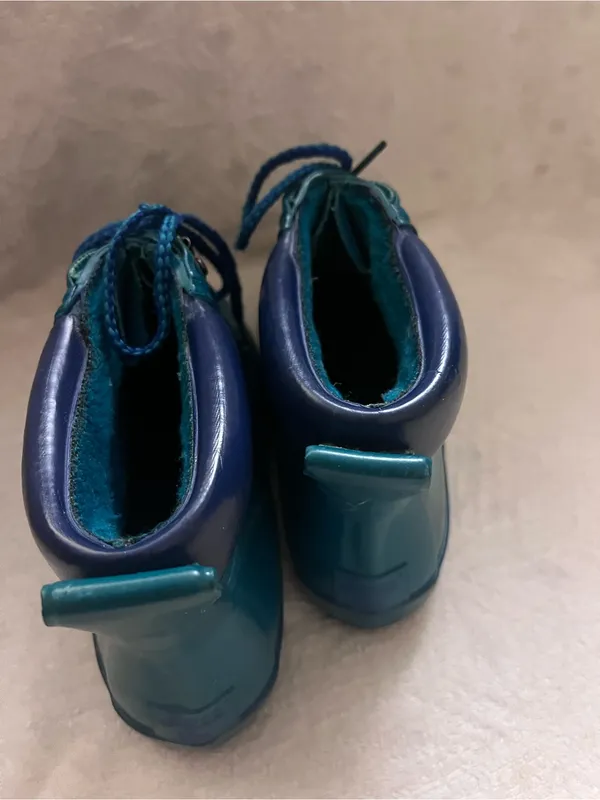 vintage Bass Slusher insulated rain boots size seven - Image 4