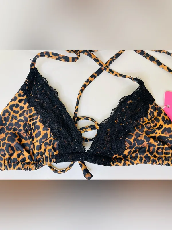 Edikted NWT Women’s Lacey Leopard Triangle Bikini Top Size S - Image 4