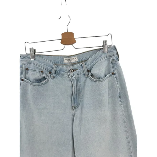 Abercrombie The Ultra Loose Low Rise Wide Leg Jeans Light Wash 28 Short - Image 4