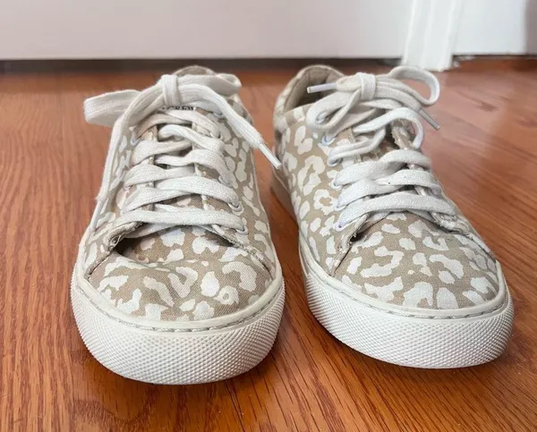 J. CREW Factory Women's Lace Up Tennis/Sneakers NWT Size 9M - Image 2