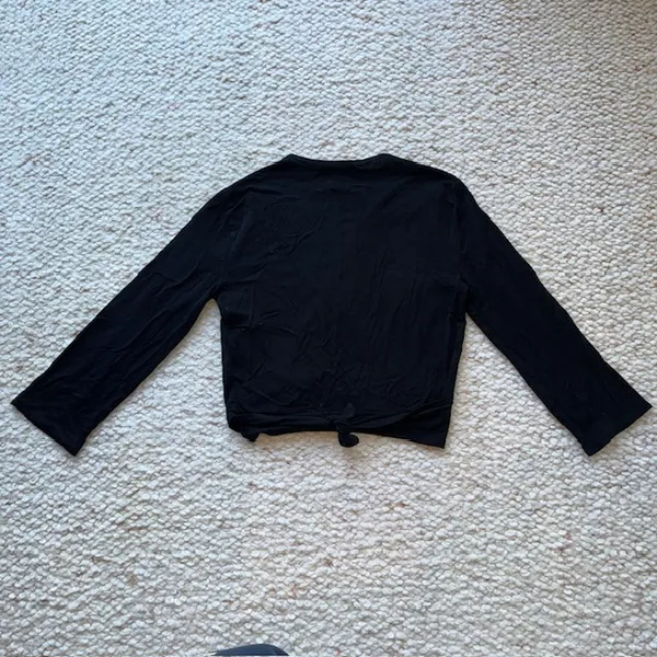 Reformation Stella Tie Front Crop Top Deep V-Neck 3/4 Sleeve‎ Black Small - Image 4