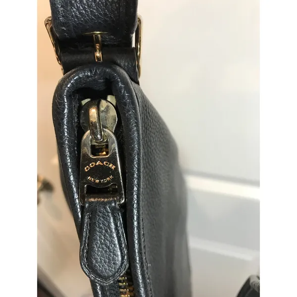 Coach Hobo Shoulder Bag in Black Pebbled Leather  EUC - Image 9