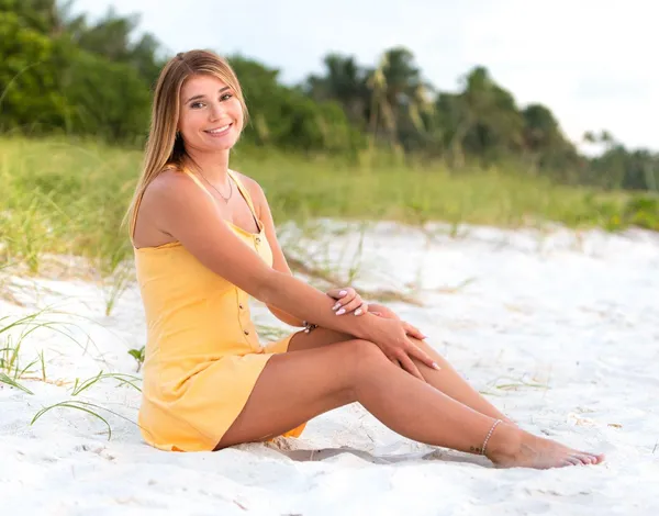 Forever 21 Romper Yellow - Image 3