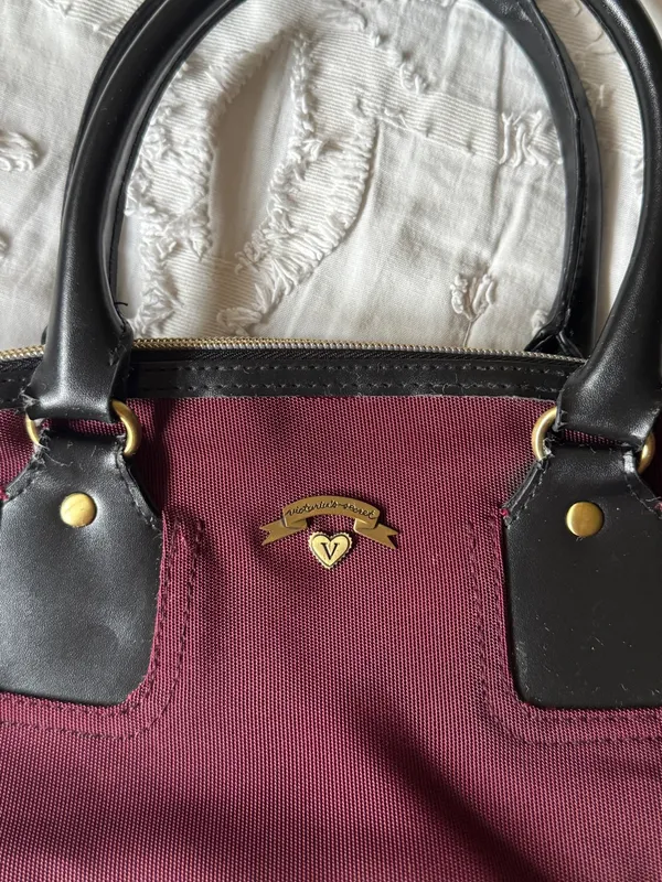 Victoria's Secret Burgundy Satchel with Black Handles - Image 4