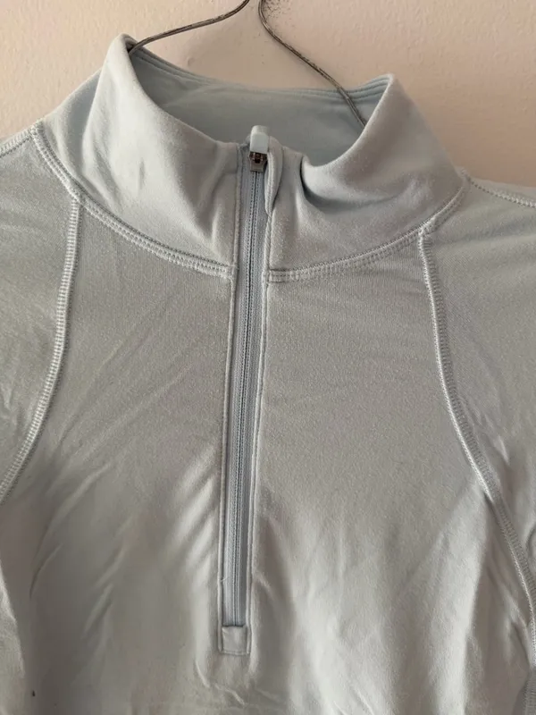 Lululemon Its Rulu Run Cropped Half Zip in Powder Blue Size 8 Athletic Pullover - Image 15