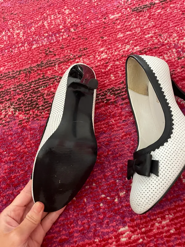 Fredrick’s Of Hollywood Heels - Image 4