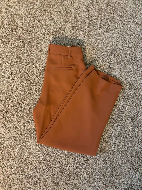Aritzia Wilfred crepe tapered dress pants - Image 5