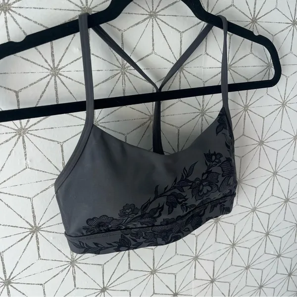 Lululemon Power Y Bra Lace Pattern - Image 4