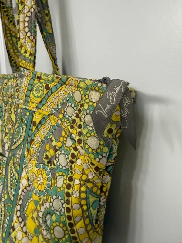 Vera Bradley Miller Bag Lemon Parfait Large Quilted Travel Tote Retired - Image 5