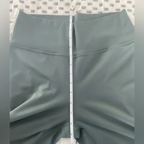 🛎️ Clearance Adidas Green Legings Medium - Image 6