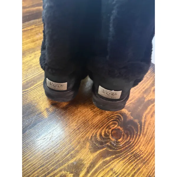 UGG‎ Black Boots Size 6 - Image 9