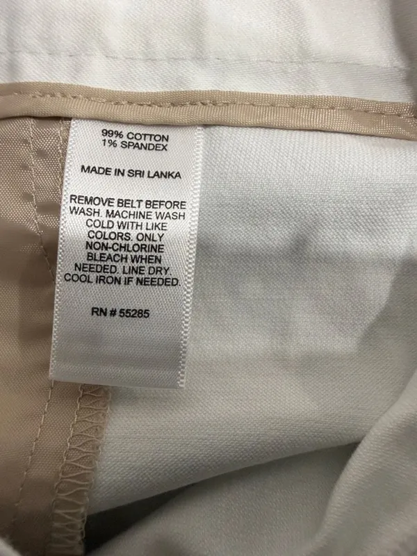 Express Women's Size 6 White Cuffed Chino Mid Rise Shorts Waist 99% Cotton - Image 7