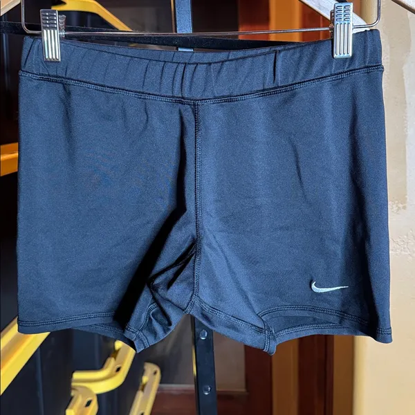 Nike Dri-FIT Volleyball Shorts Black Women’s 3.5” Inseam Performance Sz Small - Image 3