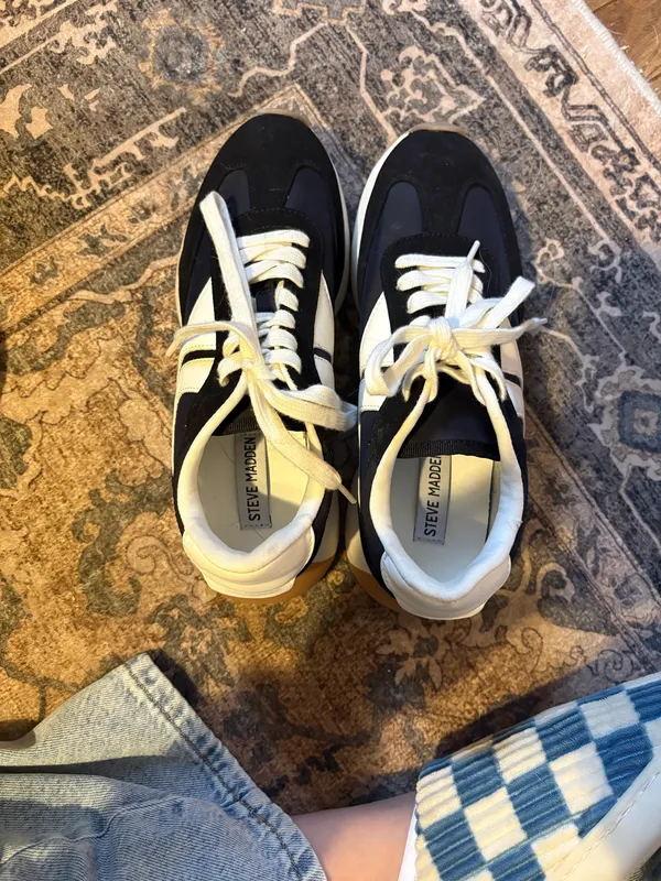 Steve Madden Sneakers - Image 6