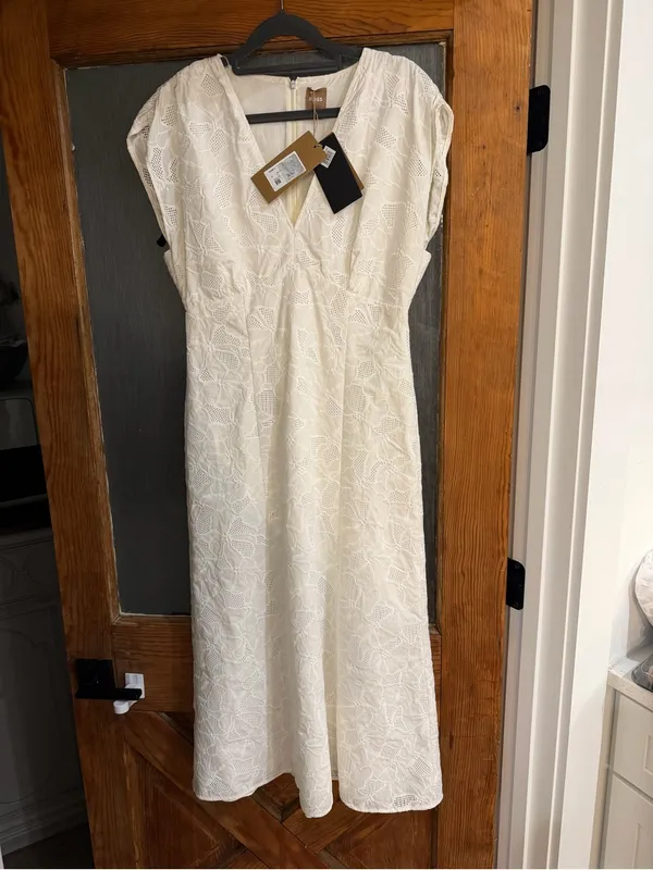 NWT BOSS Floral Lace Midi Dress Size 6 Luxury Designer Ivory Dress - Image 2