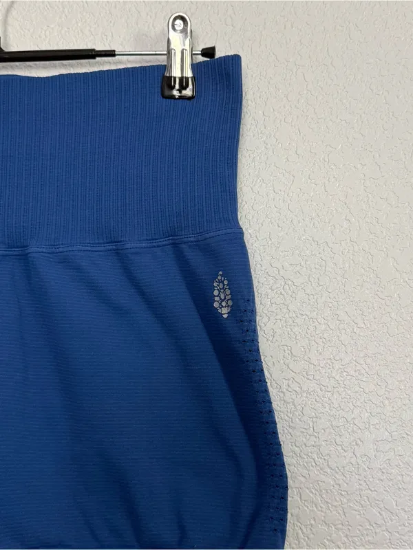 Free People Movement Good Karma Blue Shorts Large - Image 2