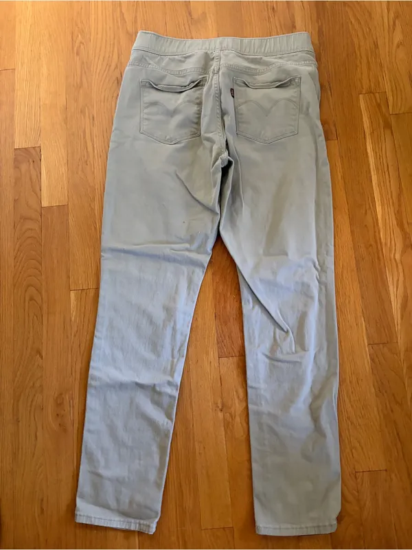 Levi’s Tan Elastic Waist Jeans Size 12 - Image 2