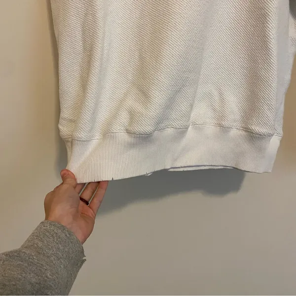 Aerie White Textured Pullover Crewneck size Large - Image 3