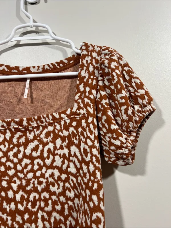 Free People Rust and White Leopard Puff Sleeve Square Neck Top Medium - Image 2