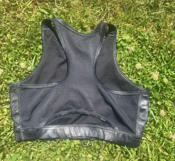 Nike Black Camouflage Pull Over sports bra medium Activewear Yoga Running #1200 - Image 2