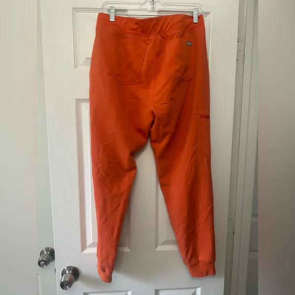 FIGS Women's Size M High Waisted Zamora Yoga Jogger Scrub Sunset Drift Pants - Image 4