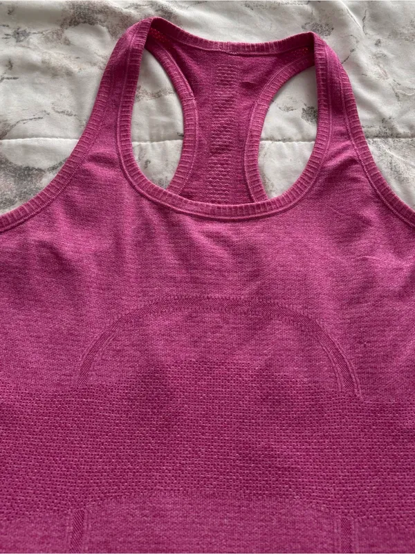 Lululemon Swiftly Tech Raceback Pink Performance Tank Top, size 4 athletic gym - Image 11