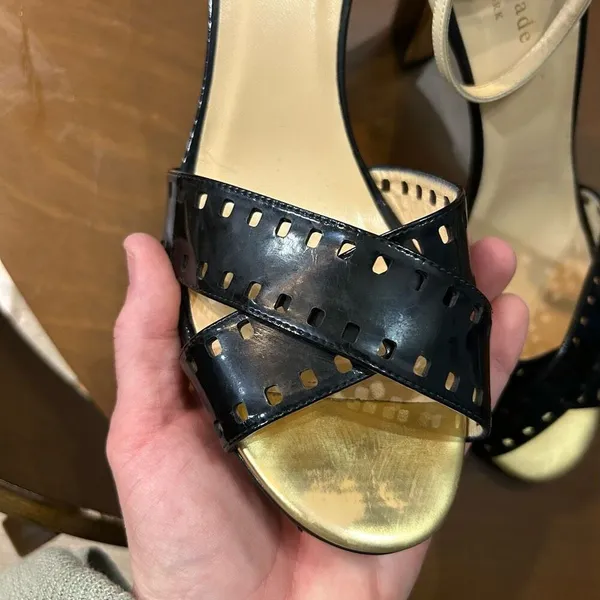 Kate Spade New York Fresia porcelain patent black platform‎ sandal heels size 10 - Image 10