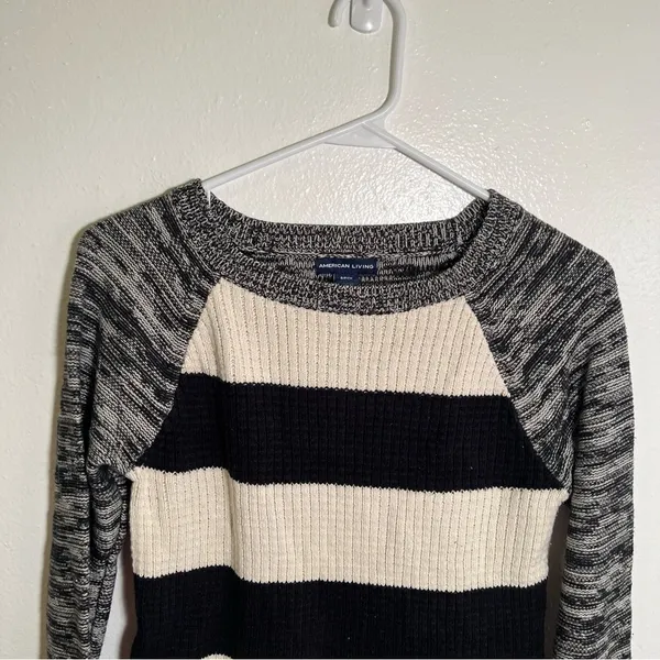 American Living Women's Size Small Crewneck Sweater‎ White Black Stripes Marled - Image 2