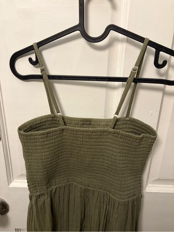 Loft Green Smocked Maxi Dress Small - Image 7