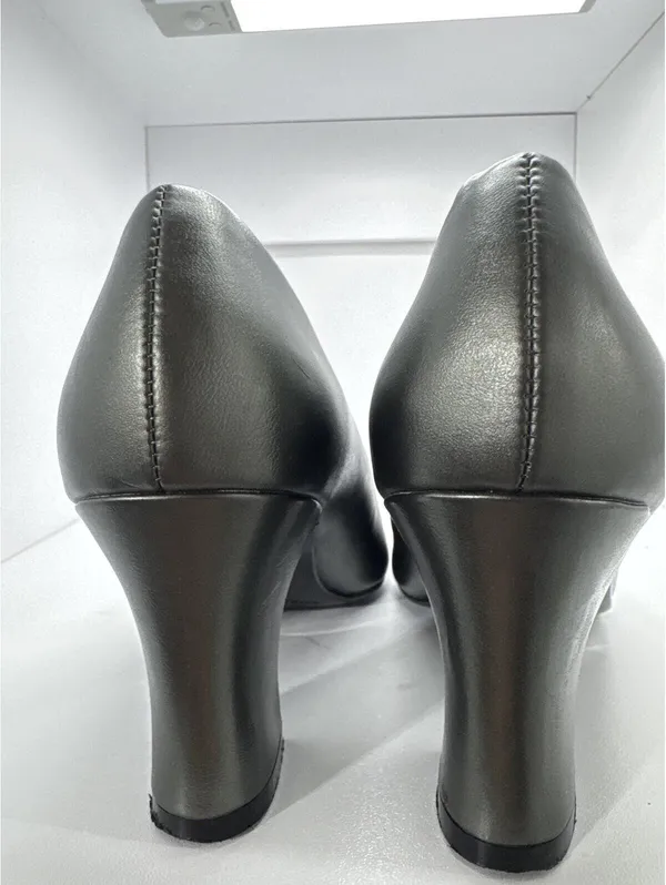 Ashley Taylor Women’s Gray Pumps Heels Size 6.5 Dress Shoes - Image 3