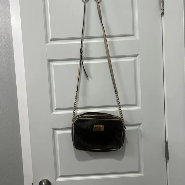 Michael Michael Kors
Monogram Shoulder Bag - Image 6