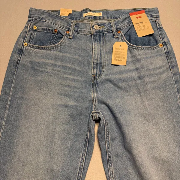 Levis Low Pro Straight Jeans Light Wash Denim High Rise Women Size 30 - Image 2