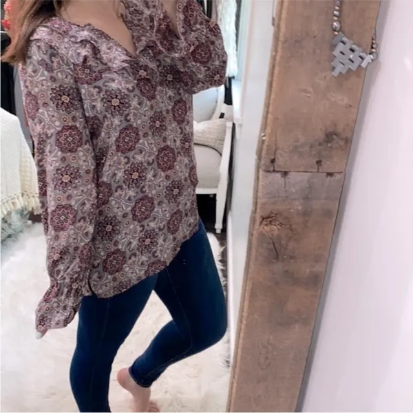 Loft floral paisley ruffle top size medium - Image 3