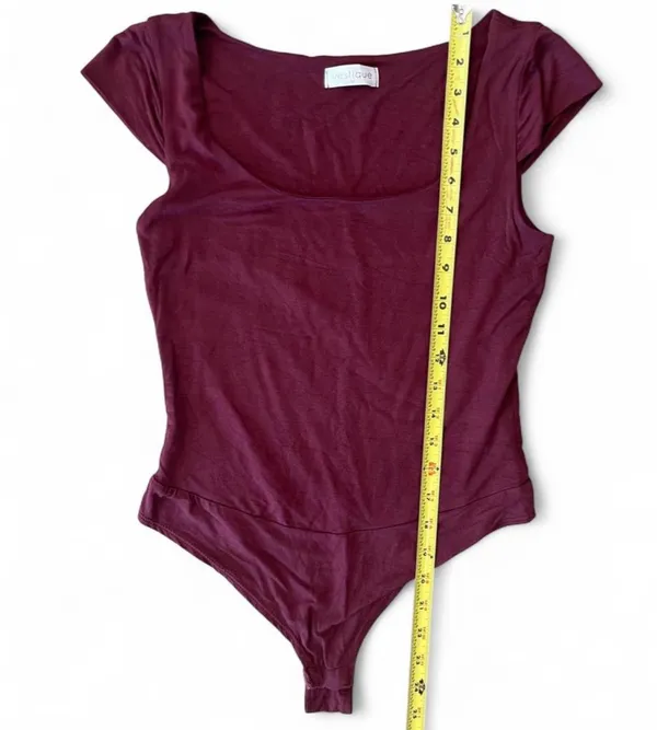 Vestique Burgundy Bodysuit Scoop Neck M - Image 4