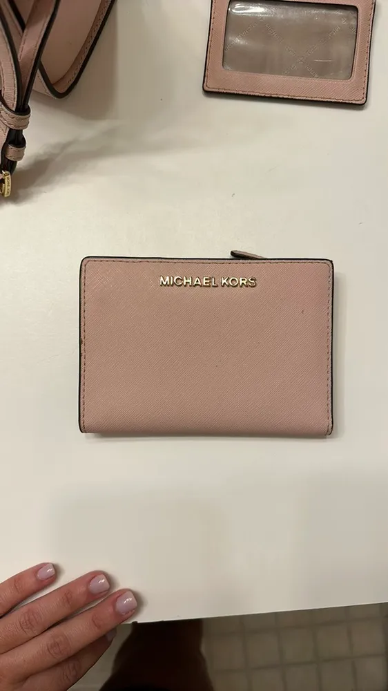 Michael Kors Purse & Wallet Set - Image 19