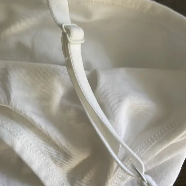 Cutest Basic White Cami Tank Size M - Image 4