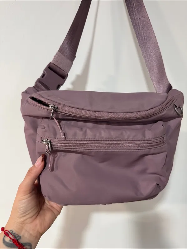 Athleta Mauve Fanny pack EUC - Image 5