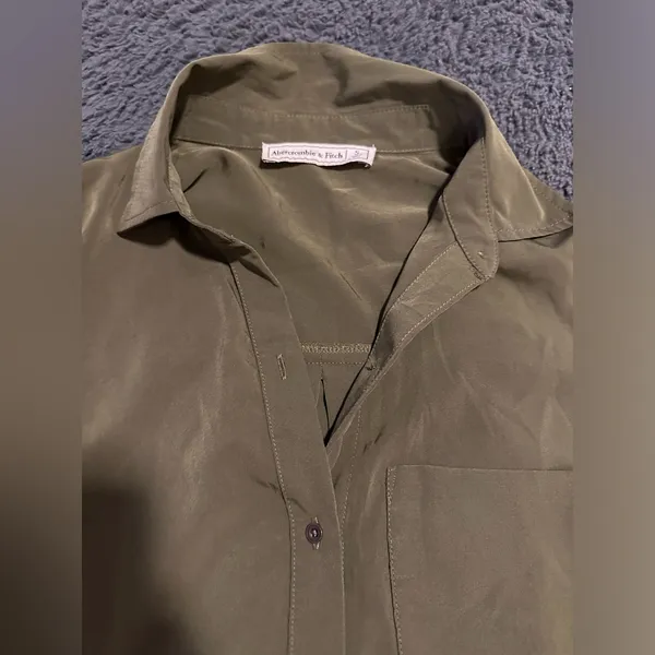 Abercrombie & Fitch satin army green shirt dress size small - Image 3