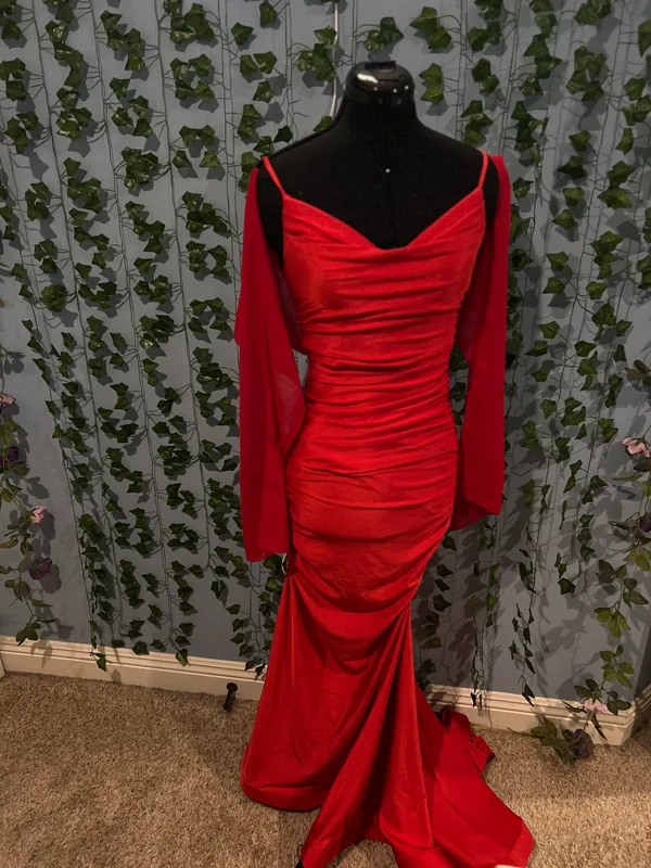 Red floor length gown Size XS - Image 4
