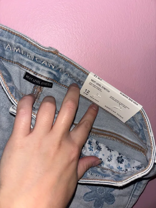 American Eagle Shorts - Image 3