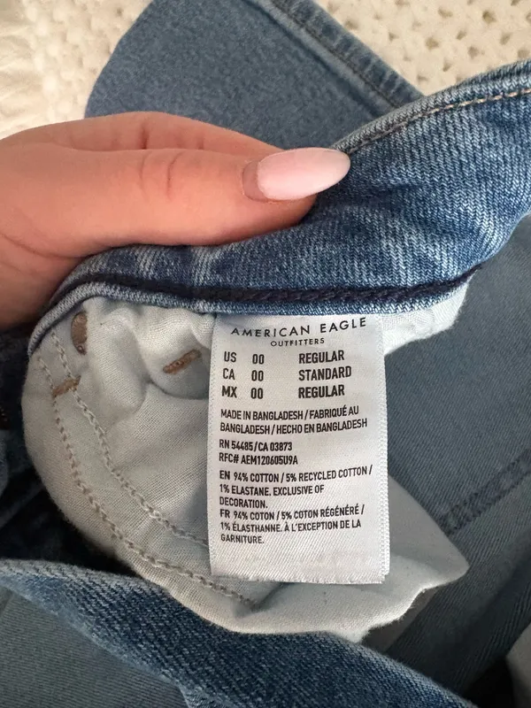 American Eagle Jeans - Image 2
