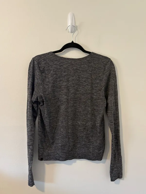 Lululemon SoulCycle Swiftly Tech Longsleeve Medium‎ - Image 4