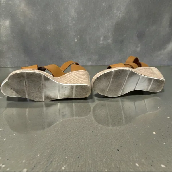 Treasure & Bond Tan Wedge Sandals - Image 3