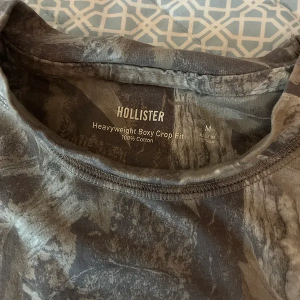 Hollister Camo Top - Image 2