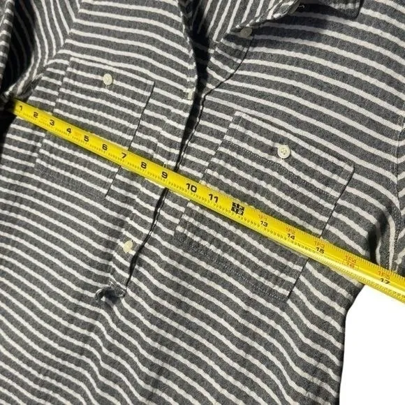 Madewell Stripe Lightweight Long Sleeve Button Up Coastal Comfort Travel S - Image 8